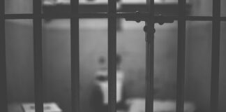 Czy karny i wolny to to samo?