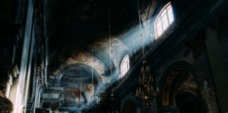 Czy trzeba serwować po przekątnej w tenisie stołowym?